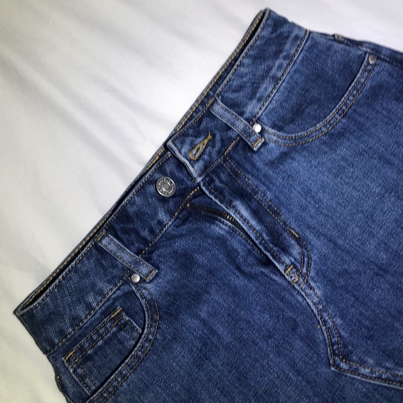 Cute mini denim skirt - Picture 4 of 6